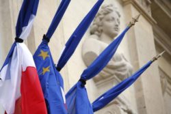 Drapeaux en berne